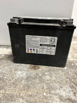 BMW I3 autobaterie 12V - 2