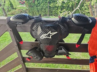 Prodám Chránič těla Alpinestars A-10 V2 XL/XXL - 2