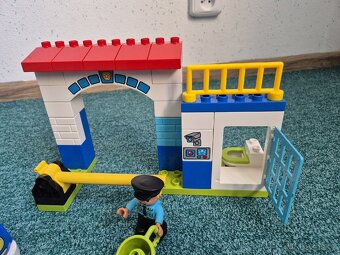 Lego Duplo Policejní stanice - 2
