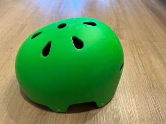 Dětská helma na kolo - velikost S/M 53-56cm - 2