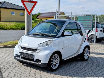 SMART FORTWO 451 MHD AUTOMAT 1.0i 52kW JBL HUDBA - 2