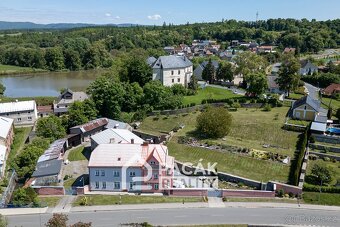 Prodej výrobního areálu s prostorným rodinným domem na pozem - 2