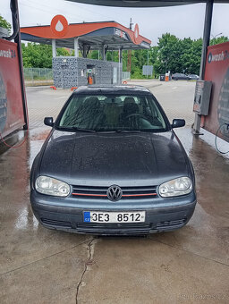 Volkswagen Golf IV 1.6 benzin - 2