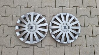 Plastové kryty kol 15". - 2