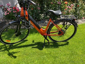 Městské elektrokolo Levit Musca Urban HD 468 28" - Orange P - 2