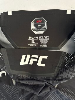 Originální UFC Venum kompresní šortky - černé (L) - 2
