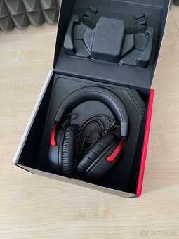 Herní sluchátka HyperX Cloud III Red - 2