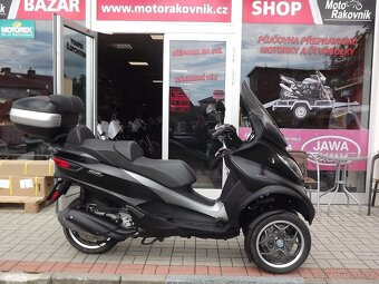 Piaggio MP3 300 Sport - 2
