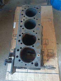 Blok motoru AVIA - 2