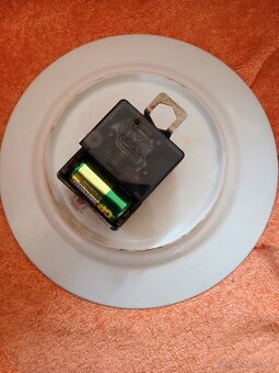 Prodám retro hodiny na talíři - 2