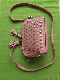 Mala kabelka - barva pink. - 2