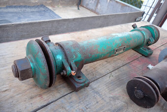 Cirkulárka - hřídele - 2