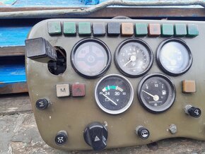 Palubní desku v3s M2 - 2