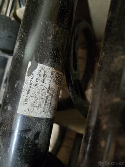 Tlumiče a pružiny Tesla model 3 2021 Shanghai - 2