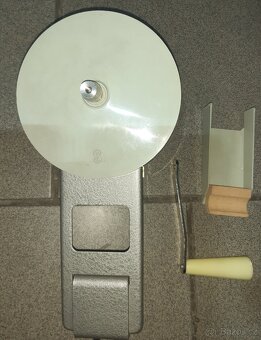 Mlýnek na strouhanku - 2