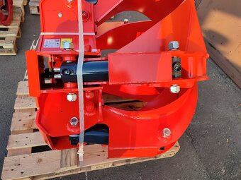 Polypový drapák, kovošrot, odpady, dřevo - 2