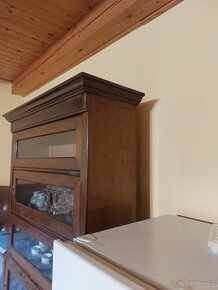 Starožitná skriň - 2