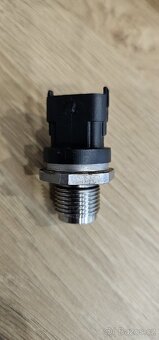 Snímač tlaku paliva Bosch - 2