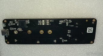 40Gb TB4 USB4 adaptér pro M.2 NVMe drive - 2