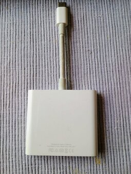 Prodám AV adapter Apple - 2