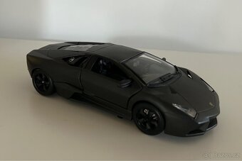 Lamborghini reventon 1/24 bburago - 2