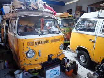 VW T2 Westfalia Berlín, 23 - 517 original z roku 1978 - 2