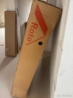 Střešní okno ROTO R79_ 074/118 K200, včetně lemování - 2