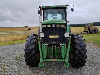 JOHN DEERE 8300 - 2