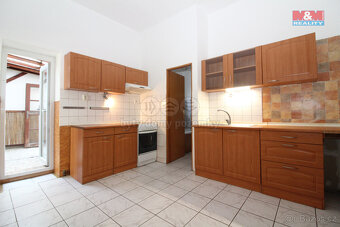 Prodej nájemního domu, 400 m², Nový Bor - 2