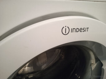 Pračka Indesit - 2