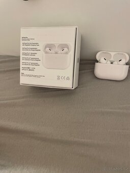 Apple airpods pro - 2