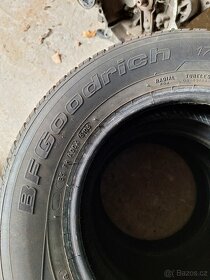Pneu 175/70/13 - 2