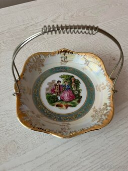 Prodám porcelánový talířek a vázičky z růžového porcelánu - 2