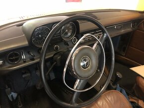 Mercedes Benz W115 220D - 2