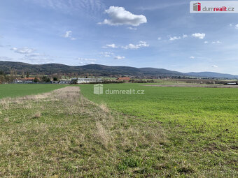 prodej stavebního pozemku, obec Všeradice, okr. Beroun, zají - 2