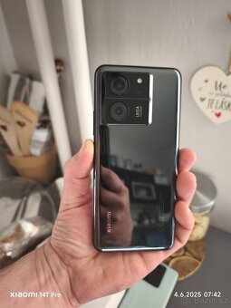 Xiaomi 13T 8gb/256gb-v super stavu - 2