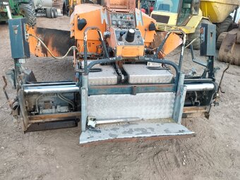 Chodníkový finišer DEMAG DF45C - 2