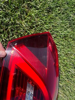 Originální levé zadní vnější světlo Passat B8 předface - 2
