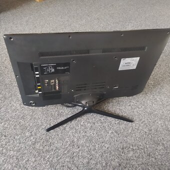 prodám Smart TV SAMSUNG model: UE32F5500aw 32" - 2
