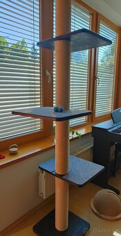 Modern Living škrabadlo Isernia s upevněním na strop - 2
