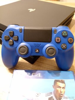 Playstation 4 PRO 1TB + Ovladač + 1 hra - 2