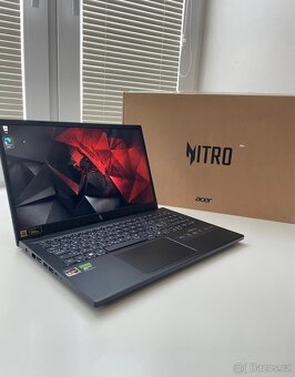 Herní/vykonný notebook Acer Nitro V15 - 2