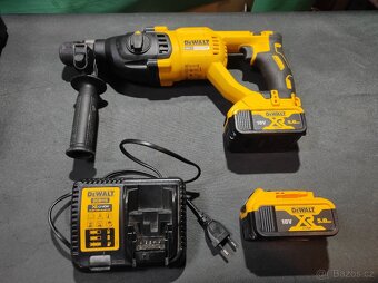 DeWALT vrtací kladivo - 2