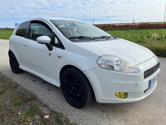 Fiat Grande Punto - 2