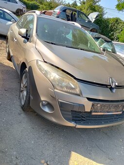 ND - Renault Megane 3 - 2