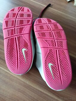 Botasky  Nike9 - 2