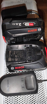 2ks BOSCH akumulatorALL 18v plus nabijecka - 2