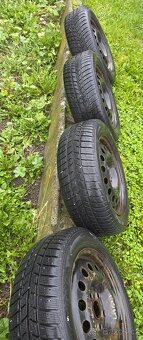 Zimáky na plecháčích na Sharana 205/55 R16 - 2