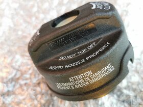 Víčko nádrže pro koncernových vozů 1J0201553 - 2