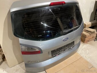 Ford S Max páté dveře - 2